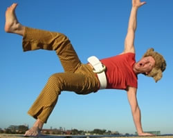 Happy Yoga with Guru Dudu