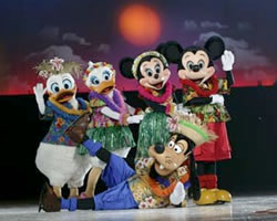 Mickey & Minnie's Amazing Journey