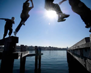 GET A GRIP: L'art Du Deplacement | Trace Elements