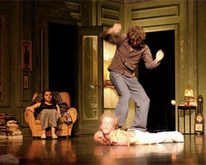 Le Salon | Peeping Tom