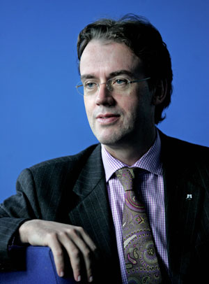 Jonathan Mills