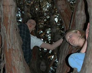 Daisy Chain | Rouse House Theatre Company