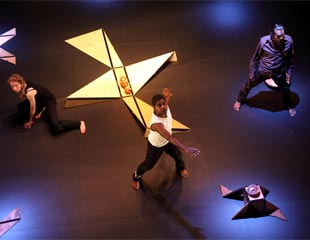Nyuntu Ngali | Windmill Theatre & Big hART