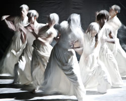 Vertical Road | Akram Khan Company