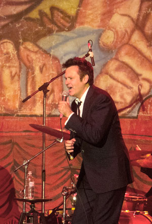 Paul Sings! | Paul McDermott