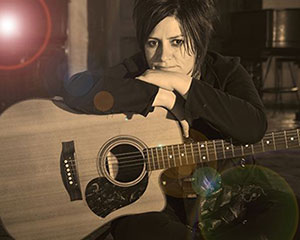 Eastern Lounge August 2013