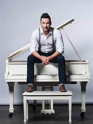 Sweet Dreams: Songs by Annie Lennox | Michael Griffiths