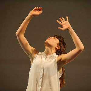 Piece for Person and Ghetto Blaster | Nicola Gunn/Sans Hotel