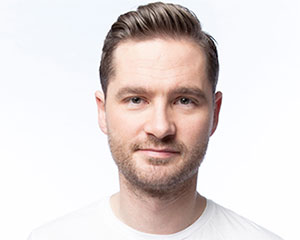 How To Tame A Wild Squirrel | Charlie Pickering