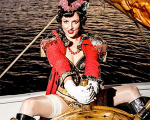 Boudoir Burlesque Bar | Russian Doll Productions