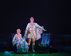 Muriel's Wedding – The Musical | Sydney Theatre Company and Global Creatures