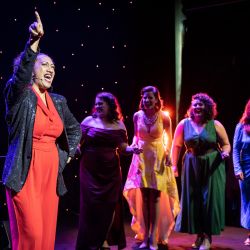 Cherine Peck (background: Caitlin Spears, Genevieve Kingsford, Bianca Bruce, Madison Green)