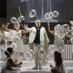 Peter Coleman-Wright and Chorus